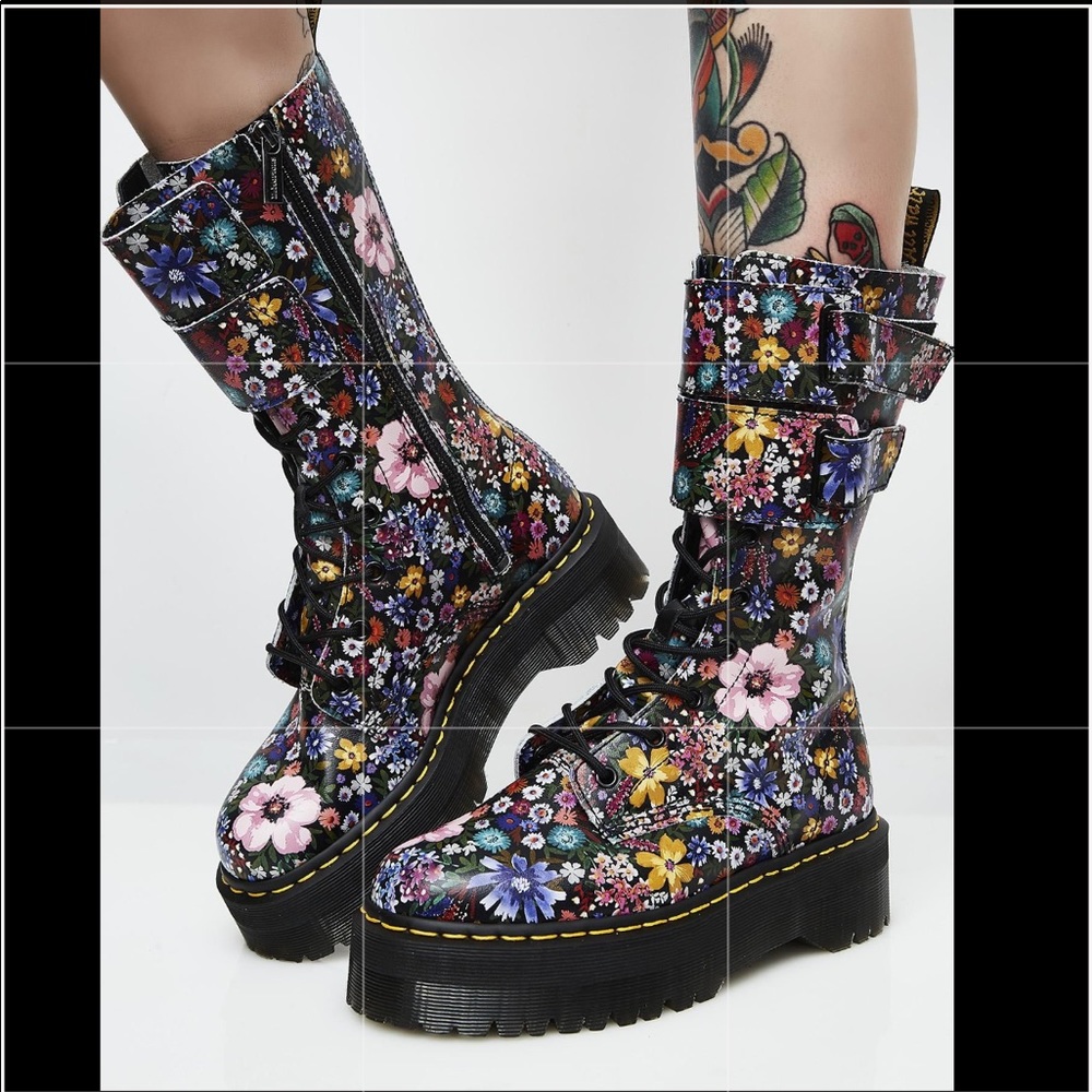 Dr Martens Wanderlust Jagger Boots 🌸🌼